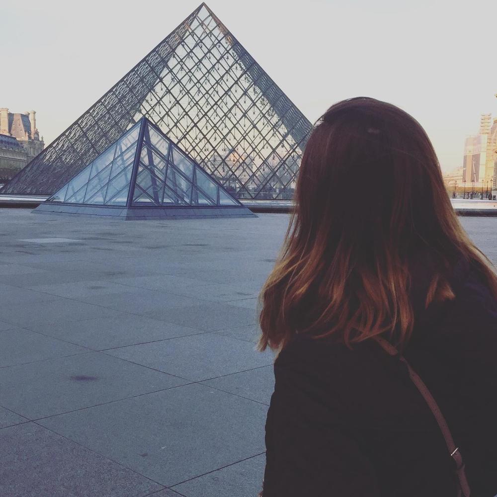 Meet your Posher, Emine